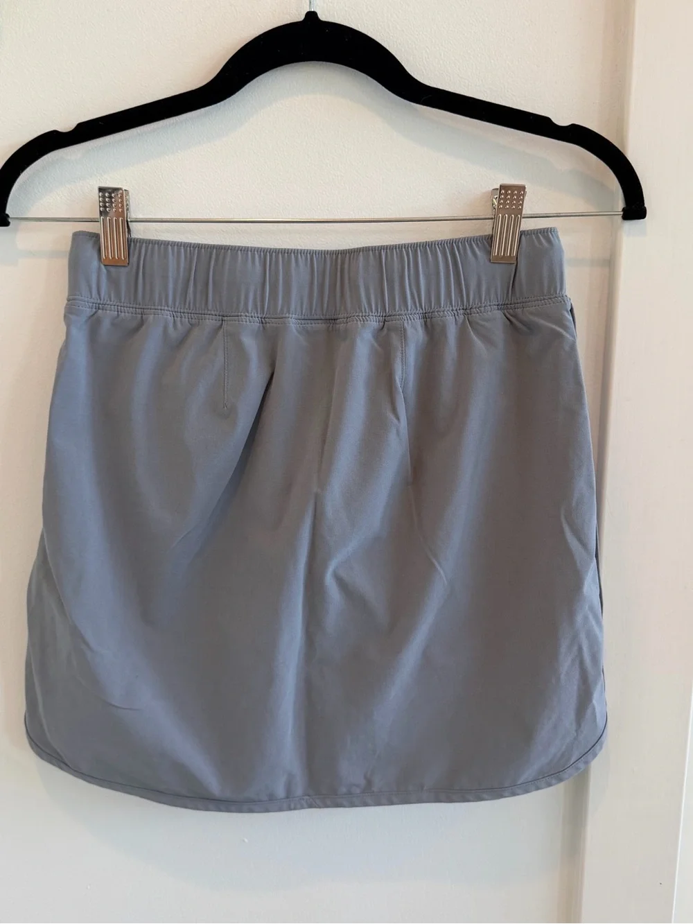 Athleta Light Gray Athletic Skort with Elastic Waist Front Zippers XXS